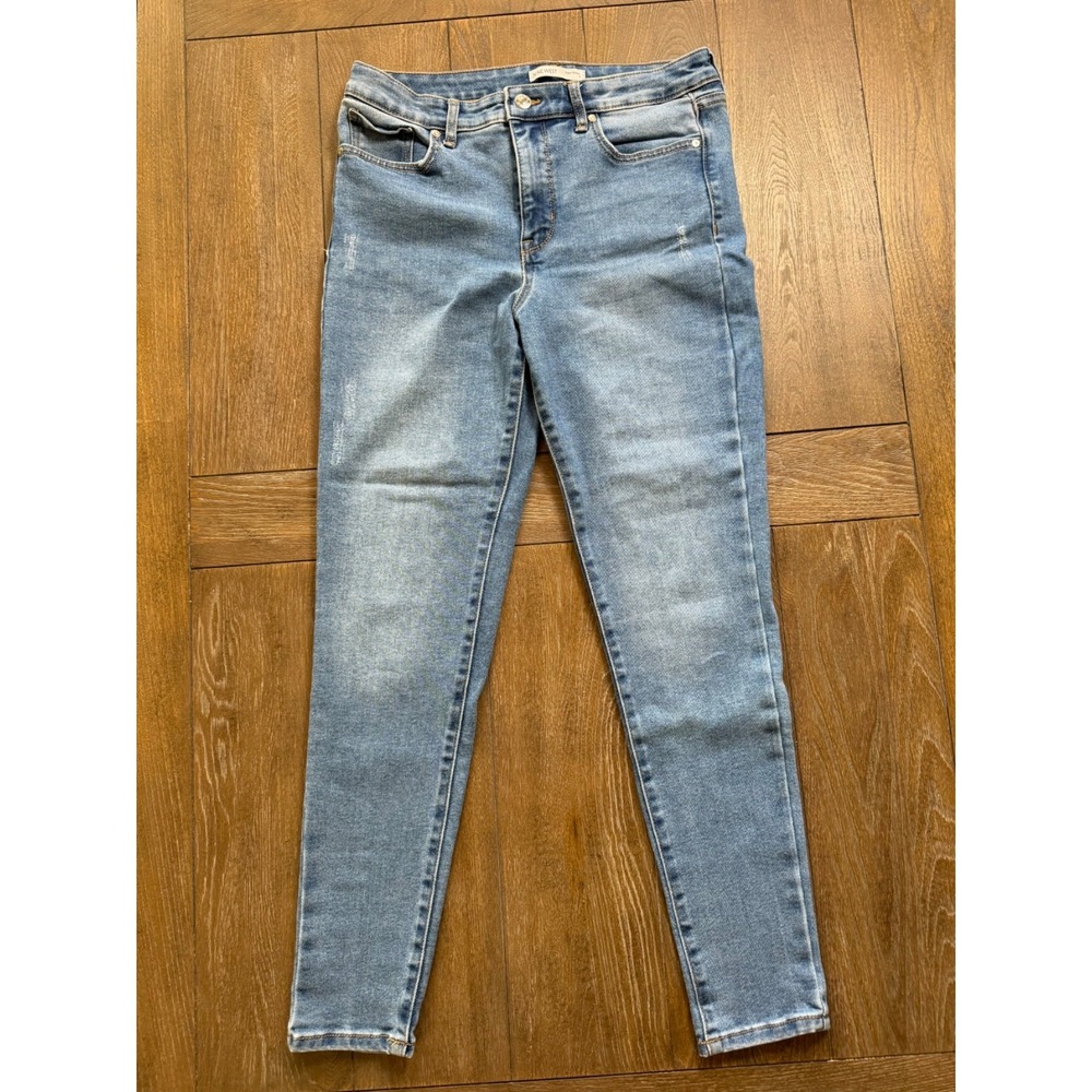Nine West Super Skinny Jeans Women's Size 8 Light Wash Stretch Denim Distressed